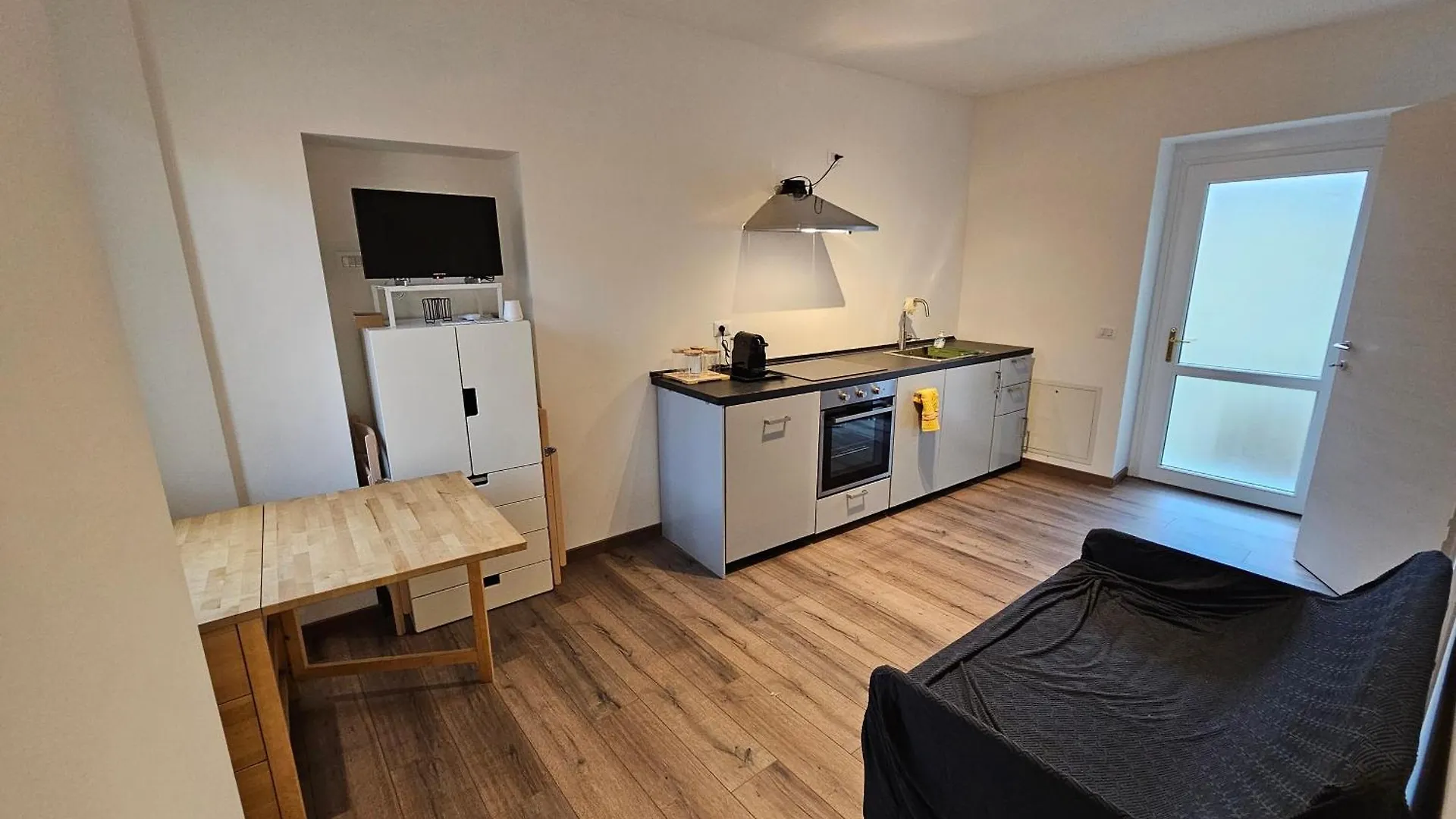 Apartament Casa Fontana Appiano Gentile 0*,  Włochy